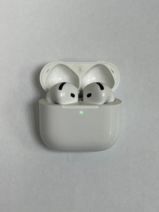 Б/в Навушники Apple airpods 4 with active noise cancellation 01-201120612