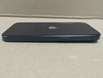 Б/в Мобільний телефон Apple iphone 15 pro 256gb 01-201135813