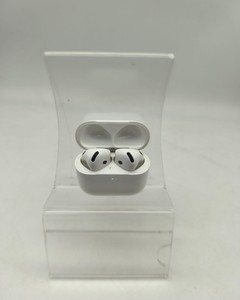 Б/в Навушники Apple airpods 4 with active noise cancellation 01-201160366