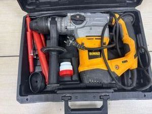 01-200564813: Dewalt d25481 qs