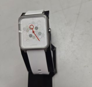 01-19032786: Hvilina salidarnasc