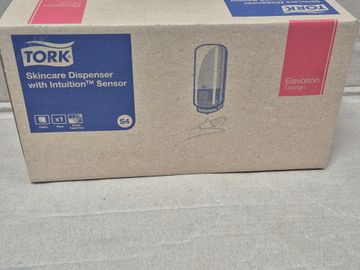 01-200621630: Tork elevation 561600