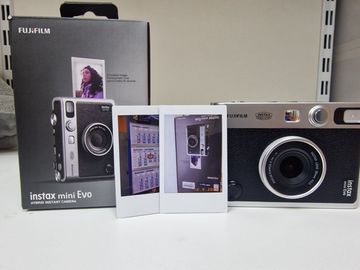 01-200630289: Fujifilm instax mini evo