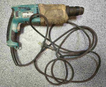 01-200772473: Makita hr2470
