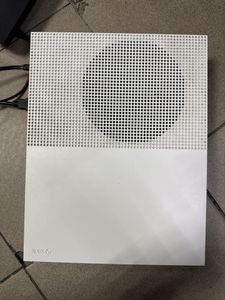 01-200779808: Microsoft xbox one s 500gb