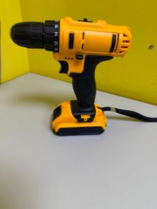 Б/в Акумуляторний шурупокрут Без Виробника без моделі 01-200814564