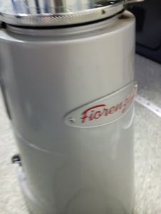 Б/у Кофемолка Fiorenzato f64e 01-200832892
