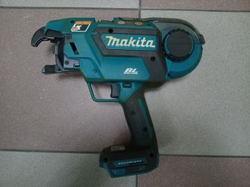 Б/в Пістолет для в'язки арматури Makita dtr180 2акб 18v 6ah зп 01-200840494