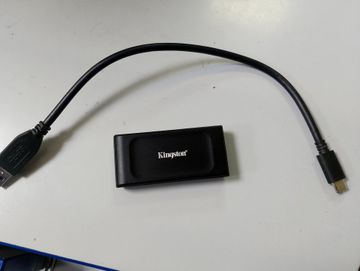 Б/у Ssd накопитель Kingston xs1000 1 tb 01-200850694