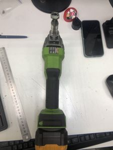 Б/в Електроножиці Procraft sm20 1акб 4ah зп 01-200859674