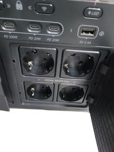 Б/в Зарядна станція Zendure superbase v6400 3800вт ups semi-solid gridflow wifi/bt 01-200865943