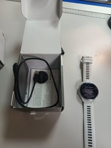 Б/в Смарт-годинник Garmin forerunner 965 carbon titanium bezel w. blk case blk/powder s 01-200874229