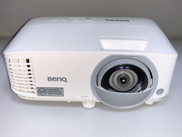 Б/в Проектор Benq mx825st 01-200835557