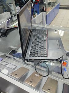 Б/в Ноутбук Fujitsu 15.6"/core i5 8350u 1.7ghz/ram16gb/ssd512gb/hd620 01-200881138