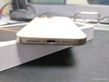 Б/у Мобільний телефон Apple iphone 16 pro max 1tb 01-200884341