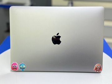 Б/в Ноутбук Apple a1706 macbook pro 13,3" core i5 3.1ghz /ram 16gb /ssd 256/ gpu intel iris plus 650 1536mb 01-200891966