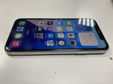 Б/в Мобільний телефон Apple iphone 11 64gb 01-200897994