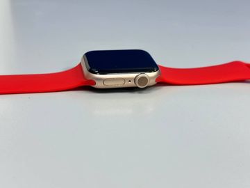 Б/в Смарт-годинник Apple watch series 6 gps aluminium case 40mm 01-200898272