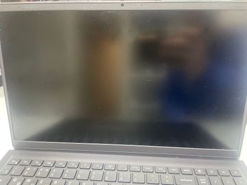 Б/у Ноутбук Dell 15/core i5-1135g7 ddr4/8gb ddr4/hdd *відсутній/ssd 256 gb/*інтегрована 01-200905714