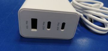 Б/в Зарядний блок Samsung 65w pd power adapter trio 01-200910393