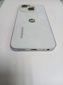 Б/в Мобільний телефон Tecno spark go 1 kl4 3/64gb 01-200920378