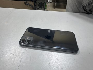 Б/в Мобільний телефон Apple iphone 11 64gb 01-200900640