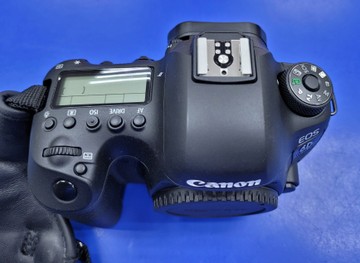 Б/в Фотоапарат Canon eos 6d mark ii body 01-200855945