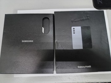 Б/в Мобільний телефон Samsung galaxy fold5 12/256gb 01-200979616