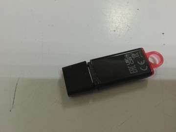Б/в Флеш-накопичувач usb Kingston 256gb 01-201007724
