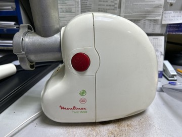 Б/в М'ясорубка Moulinex me20513e 01-201030232