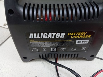 Б/у Автомобильное зарядное устройство Alligator ac803 01-201039798