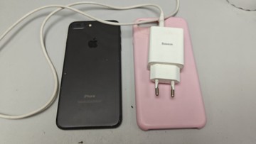 Б/в Мобільний телефон Apple iphone 7 plus 32gb 01-201047770
