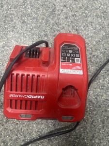 Б/у Шуруповерт Milwaukee m12 fdd2-0 01-201086510