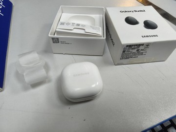 Б/в Навушники Samsung galaxy buds2 01-201107388