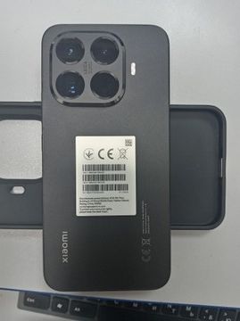 Б/в Мобільний телефон Xiaomi 15t pro 12/256gb 01-201125079