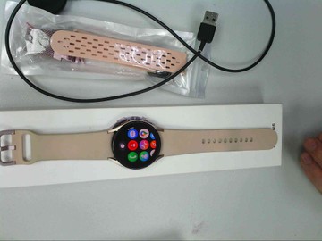 Б/в Смарт-годинник Samsung galaxy watch4 40mm lte 01-201138501