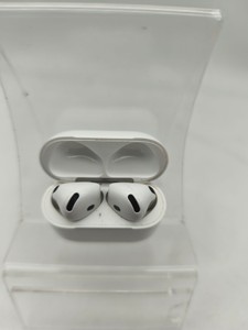 Б/в Навушники Apple airpods 4 with active noise cancellation 01-201160366
