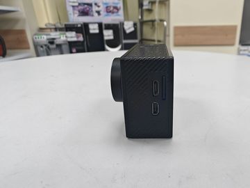 01-200537806: Akaso brave 4