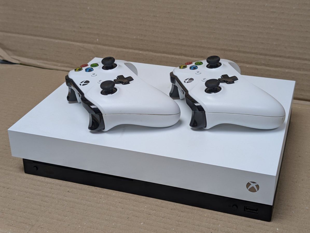 Microsoft xbox one x 1tb