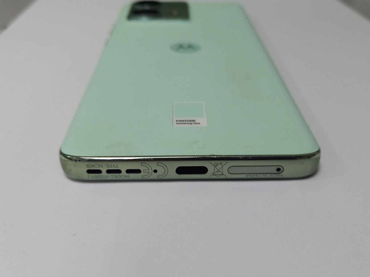 edge 40 neo 12/256gb