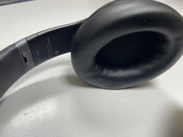 01-200756721: Beats By Dr. Dre studio pro