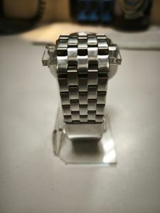 01-200769487: North Edge snow leopard