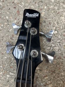 01-200796256: Ibanez gsr200