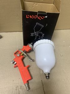 Б/в Фарбопульт пневматичний Дніпро М pg-15p 01-200851236