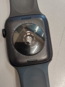 Б/в Смарт-годинник Apple watch se 2 gps 44mm aluminium case 01-200865722