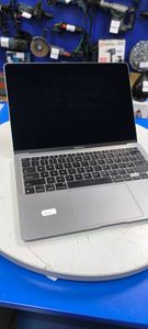 Б/в Ноутбук Apple a2337/m1 7 core gpu /ram8gb/ssd256gb/retina, truetone 01-200843870