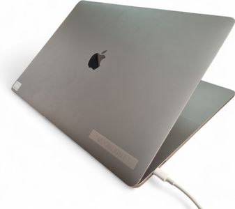 Б/в Ноутбук Apple macbook pro /a1990 /15.4'/ intel core i9 2.3ghz/ram 16 gb/ssd 1tb/radeon pro vega 20 01-200886485