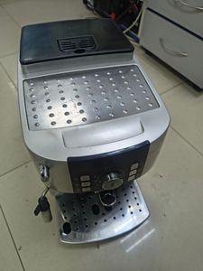 Б/в Кавоварка Delonghi ecam 21.116 01-200893154