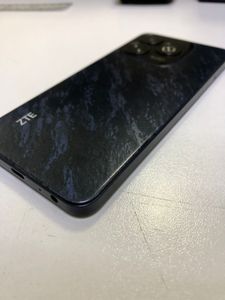 Б/в Мобільний телефон Zte blade a75 4/128gb 01-200900878
