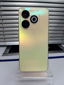 Б/у Мобільний телефон Infinix smart 8 2/64gb 01-200900689